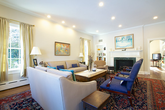 Princeton home's updated living room